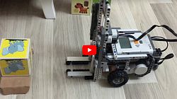 Forklift LEGO Mindstorms NXT - YouTube