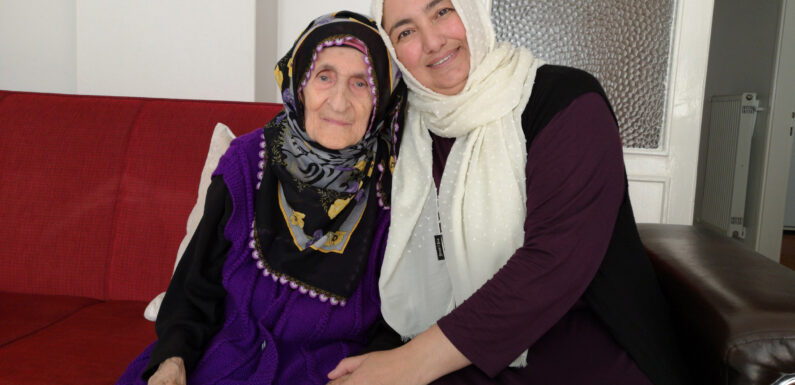 Alzheimerlı hasta yakınlarının 3’te 1’i depresyonda