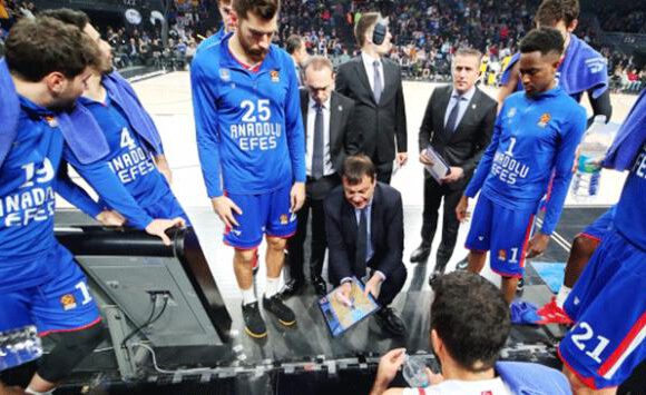 Anadolu Efes Madrid deplasmanında