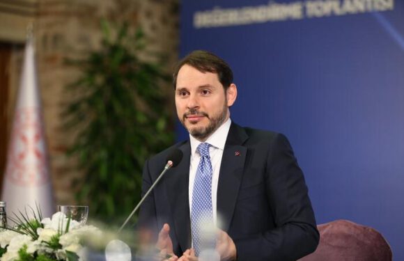 Bakan Albayrak'tan 2019 değerlendirme toplantısı