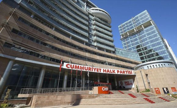 CHP’de kurultay takvimi işliyor: Gözler il kongrelerinde