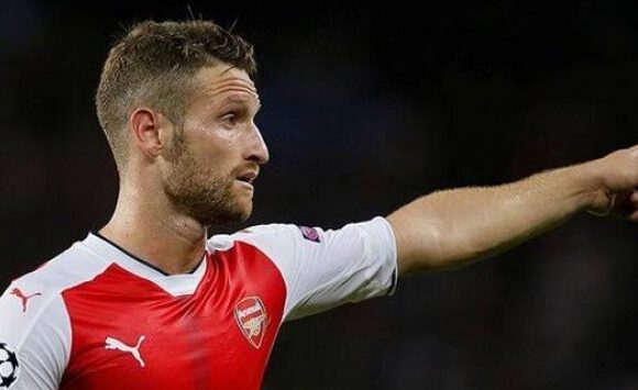 Galatasaray’da hedef Mustafi