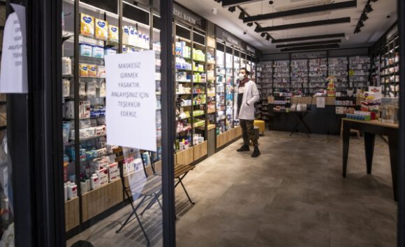 İstanbul Eczacı Odası: Meslektaşlarımız yalnız değildir