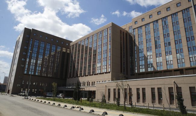 Marmara Üniversitesi Pendik Başıbüyük Eğitim ve Araştırma Hastanesi hizmete açıldı