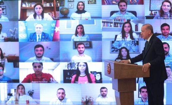 Cumhurbaşkanı Erdoğan ‘Dünya Tütüne Hayır Günü’ dolayısıyla gençlerle buluştu