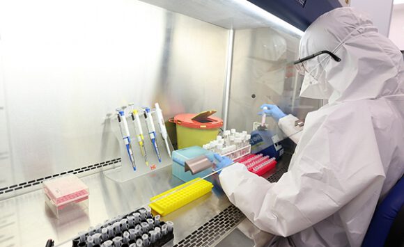 Türkiye’de son 24 saatte 2 bin 253 kişiye COVID-19 tanısı kondu