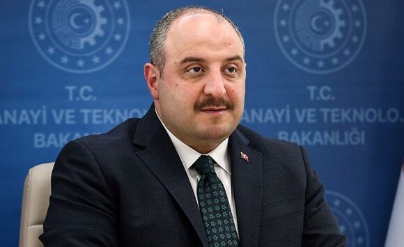 Bakan Varank: Türkiye ile Ukrayna arasında ivme kazanan ilişkilerimizi somut projelere dökmek istiyoruz