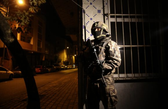 İstanbul’da 15 ilçede terör örgütü PKK’ya yönelik operasyon