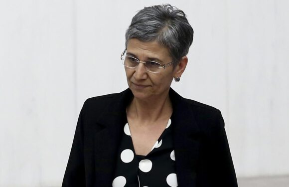 HDP’li Leyla Güven Diyarbakır’da gözaltına alındı