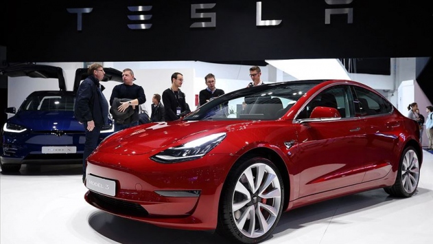 Tesla’dan 3 ayda ikinci 5 milyar dolarlık hisse satışı
