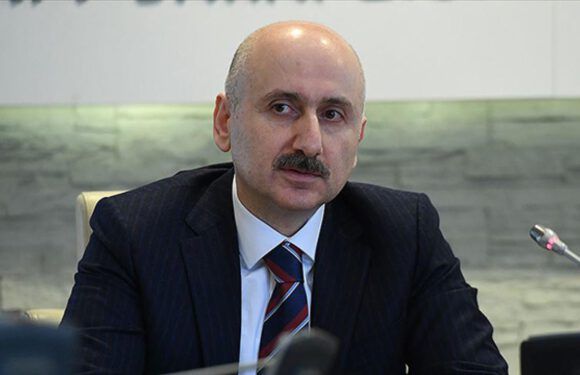 Bakan Karaismailoğlu: 2021 yılı yatırımların artarak devam edeceği bir yıl olacak