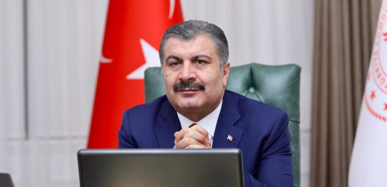 Bakan Koca’dan kısıtlamaya uyan vatandaşlara teşekkür