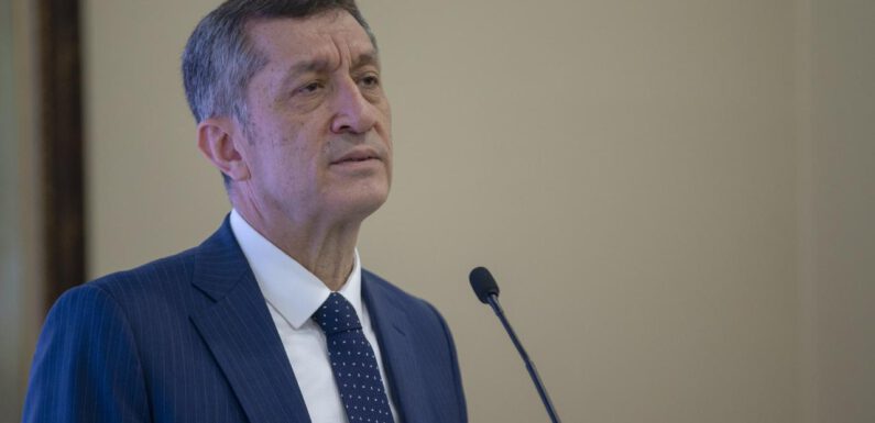 Bakan Selçuk “Ziya Öğretmen Bizim Okulda” etkinliğini başlattı