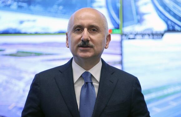 Bakan Karaismailoğlu: Demir yolu ağırlıklı yatırım dönemine giriyoruz TRT Haber Ekonomi Haberleri AA
