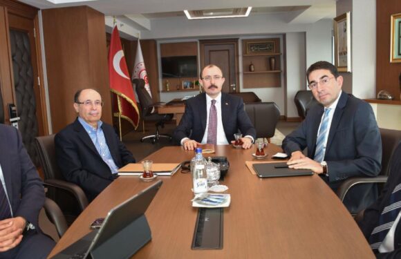 Bakan Muş’tan zincir market yöneticilerine fiyat uyarısı TRT Haber Ekonomi Haberleri TRT Haber