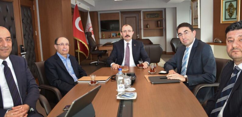 Bakan Muş’tan zincir market yöneticilerine fiyat uyarısı TRT Haber Ekonomi Haberleri TRT Haber