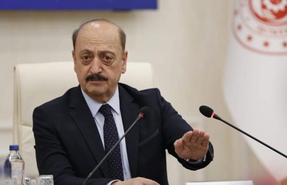 Bakan Bilgin: EYT ile ilgili teknik çalışmalarımız tamamlanmak üzere TRT Haber Ekonomi Haberleri TRT Haber