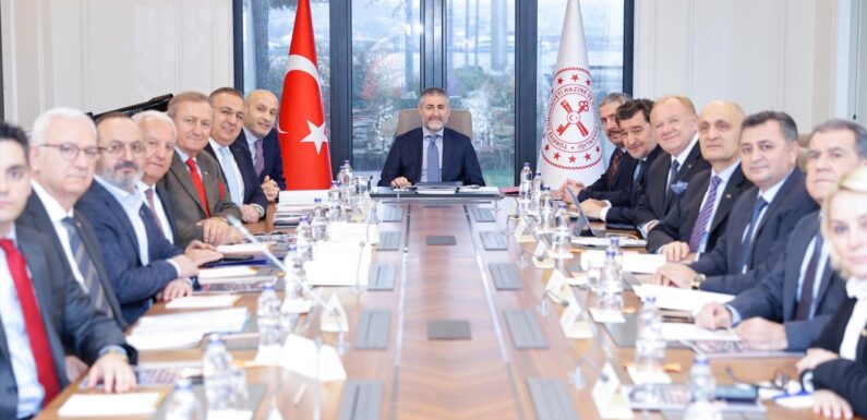 Bakan Nebati, TİM yönetimiyle görüştü TRT Haber Ekonomi Haberleri AA
