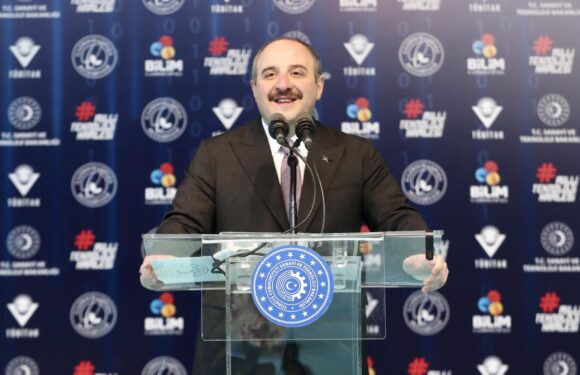 Bakan Varank: Bilim merkezleri ülkemizde bilime olan ilgiyi artırıyor TRT Haber Bilim Teknoloji Haberleri AA