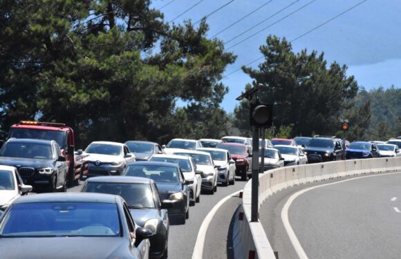 Trafiğe 160 bin 162 yeni araç kaydı yapıldı TRT Haber Ekonomi Haberleri AA