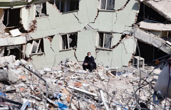 Sigorta sektörünün deprem hasar ödemeleri 20 milyar liranın üzerinde TRT Haber Ekonomi Haberleri AA