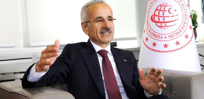 Bakan Uraloğlu: Fahiş fiyatlı bilet satışına geçit verilmeyecek TRT Haber Ekonomi Haberleri DHA