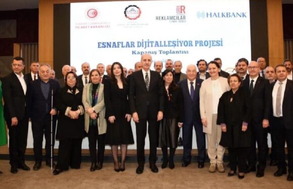 Esnaf Dijitalleşiyor: 185 esnaf odası sosyal medya eğitimi aldı TRT Haber Ekonomi Haberleri TRT Haber