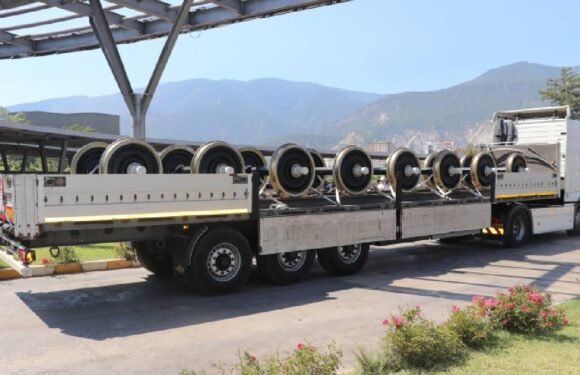 KARDEMİR’de üretilen ilk yerli ve milli tren tekerlek setleri Sivas’a gönderildi TRT Haber Ekonomi Haberleri AA