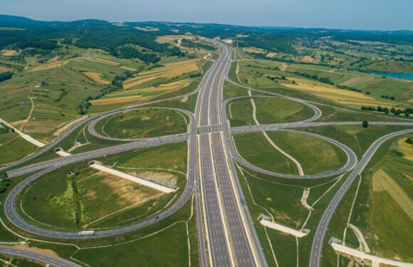 Ulaştırma yatırımlarının 3 yıllık yol haritası belirlendi TRT Haber Ekonomi Haberleri AA