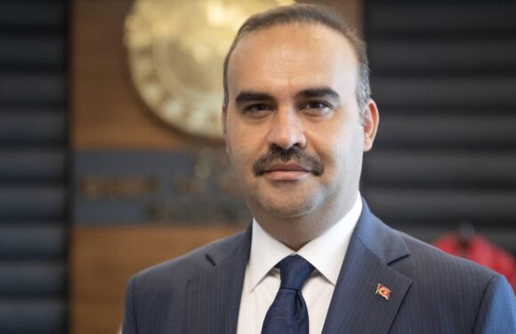 Bakan Kacır: Türkiye’ye olan yatırımcı ilgisi yükseliyor TRT Haber Ekonomi Haberleri AA