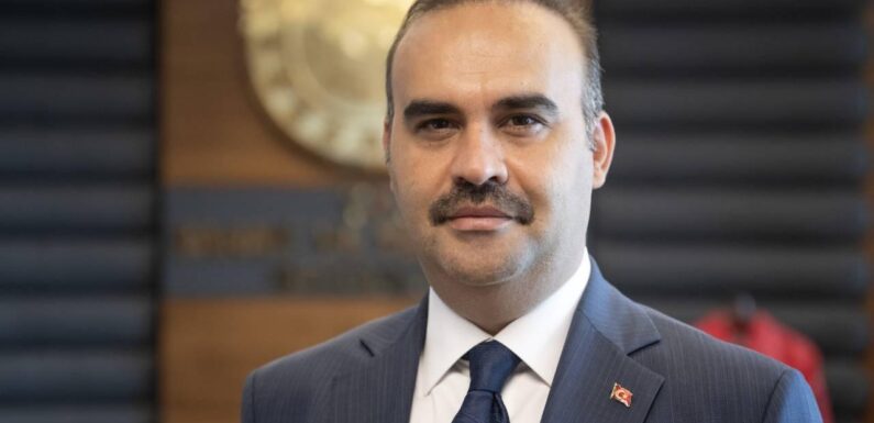 Bakan Kacır: Türkiye’ye olan yatırımcı ilgisi yükseliyor TRT Haber Ekonomi Haberleri AA