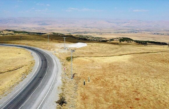 Destekleme projeleriyle 7 bin 500 kilometre köy yolu yapılacak TRT Haber Ekonomi Haberleri AA