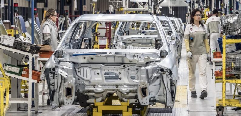 Otomotiv üretimi 1 milyonu aştı TRT Haber Ekonomi Haberleri AA
