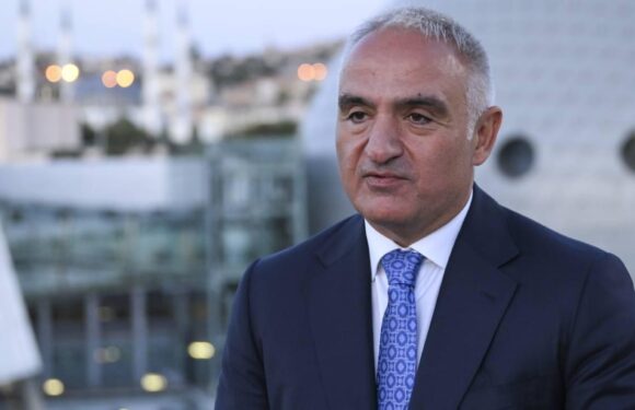 Bakan Ersoy: Türkiye sürdürülebilir turizmde örnek gösteriliyor TRT Haber Ekonomi Haberleri AA