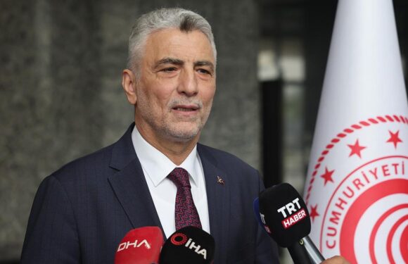 Bakan Bolat: Türkiye ekonomisi üretimi artırıp büyümeye devam ediyor
