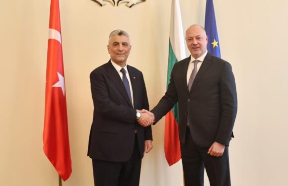 Bakan Bolat: Bulgaristan ile ilişkilerimizi güçlendirmeye kararlıyız