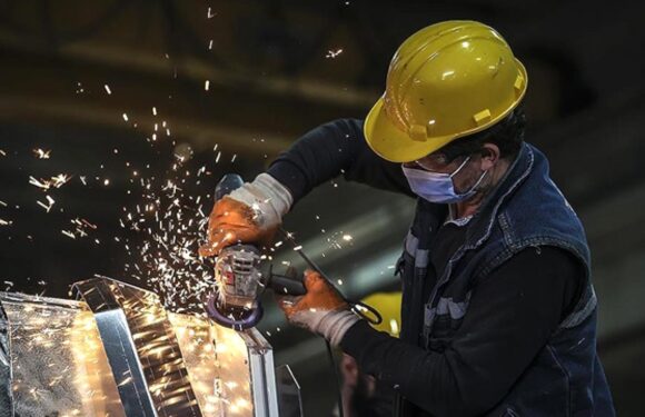 Sanayi üretimi yıllık bazda yüzde 1,2 arttı