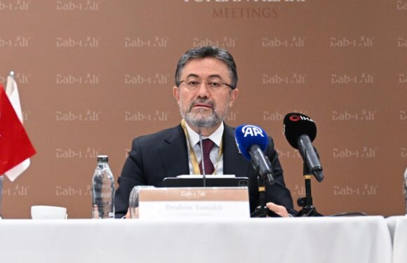 Bakan Yumaklı: Ekonominin boykot çağrılarına kurban edilmesi doğru değil