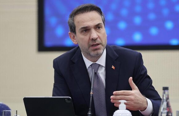 Bakan Bayraktar: Suriye’ye günlük 6 milyon metreküp doğal gaz gönderilecek