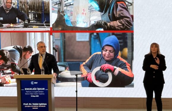 Bakan Işıkhan: 10 bin engelli bireye kamuda iş fırsatı sunulacak