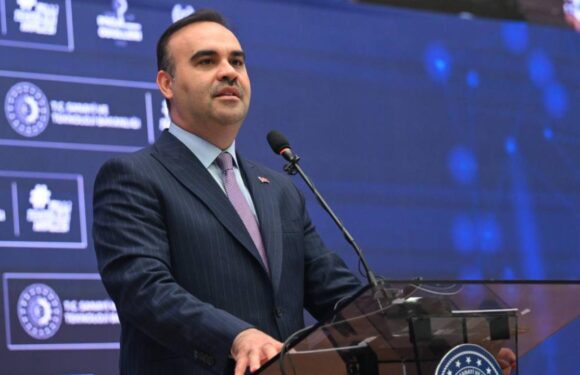 Bakan Kacır: Türk sanayiinin elde ettiği kapasiteyi kaybetmesine razı olmayız