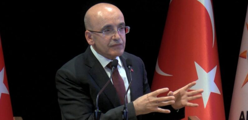 Bakan Şimşek, Endonezya Maliye Bakanı Indrawati ile görüştü