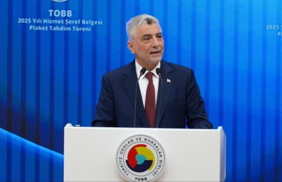 Bakan Bolat: Mal ve hizmet ihracatımız son 22 yılda 7,7 kat yükseldi