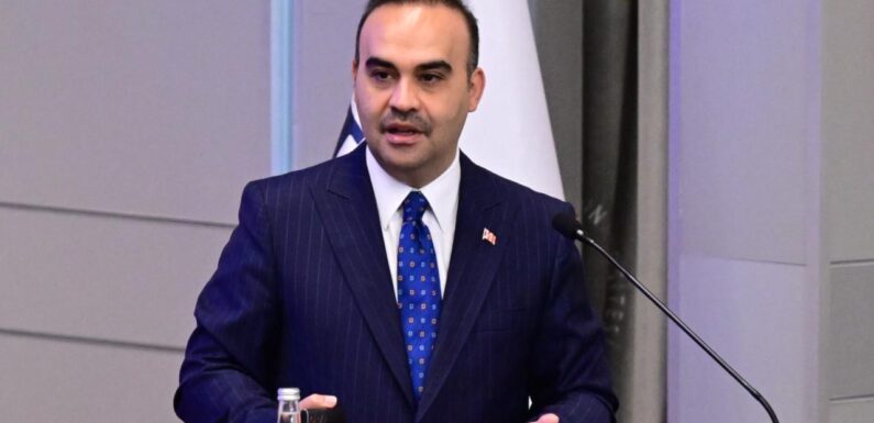 Bakan Kacır: Türkiye Sosyal Kapsayıcı Yeşil Geçiş Projesi’ni hayata geçiriyoruz
