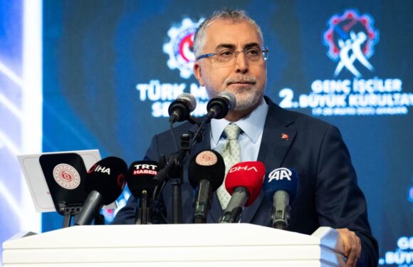 Bakan Işıkhan: Genç istihdamı için metal sektörü önceliklendirildi