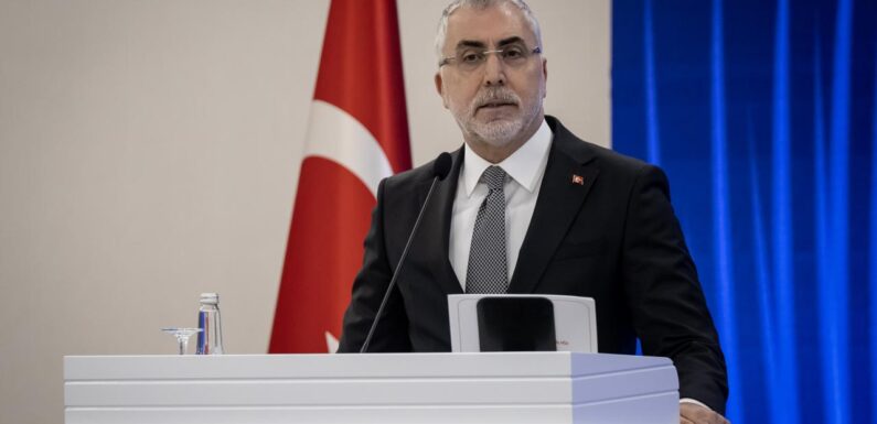 Bakan Işıkhan: Ev kadınlarına emeklilik hakkı tanıyacağız