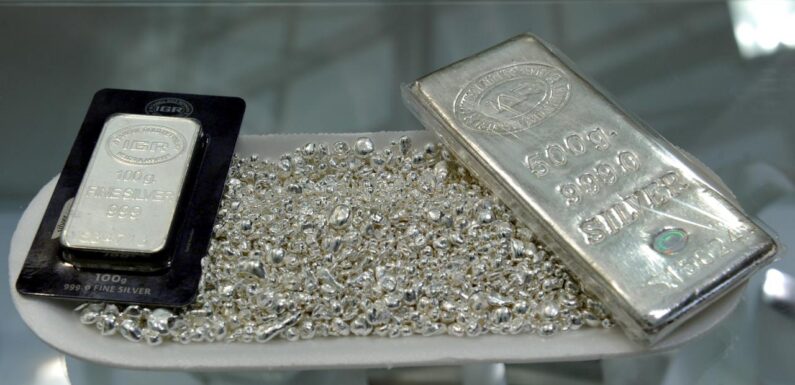 Gümüş fiyatları 13 yılın en yüksek seviyesini test etti