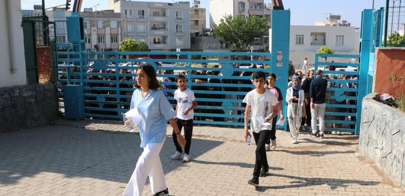 LGS merkezi sınavı başladı