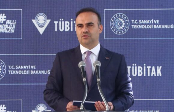 Bakan Kacır: Yapay zeka modellerinin doğmasını sağlayacak girişimleri destekleyeceğiz