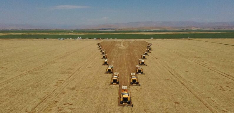 Bakan Yumaklı: 8 milyar 154 milyon liralık ödeme hesaplara yatmaya başladı